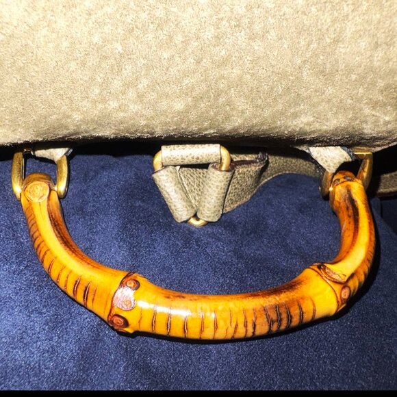 Gucci NWOT in olive Suede with authentic Bamboo Handgrips and Latch COA - Picture 9 of 13